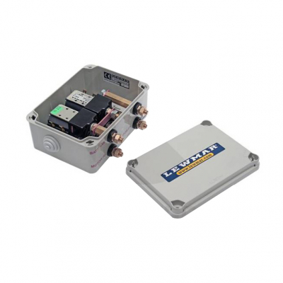 Skyddad Kontaktor Singel 12/24V