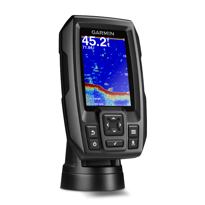 Striker 4 Med Akterspegelsgivare D/T 77/200kHz