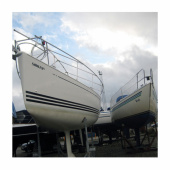 Däckställning För Båt Med Mast Däckställning För Båt Med Mast