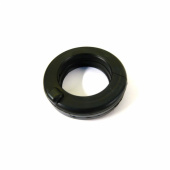 Gummibussning Undre Mercury/Mariner 4-6 hk (8035674) Gummibussning Undre Mercury/Mariner 4-6 hk (8035674)